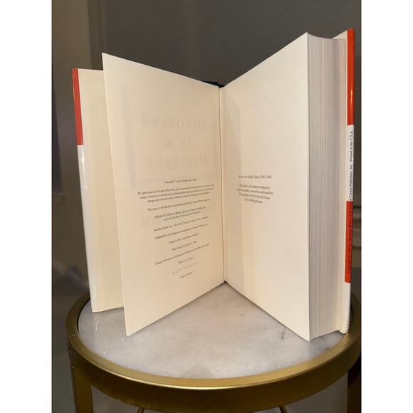 Dinosaur in a Haystack by Stephen Jay Gould is a First Edition (1995) - Picture 5 of 6